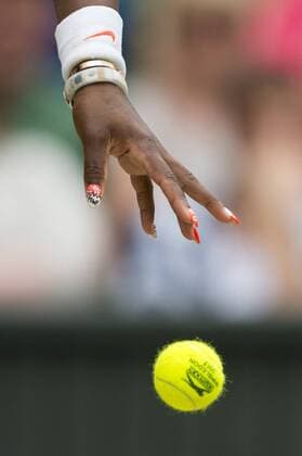 Tennis: Wimbledon Championship 2013, Serena Williams of United States of America during her Ladies Singles fourth round match on day seven of the Wimbledon Lawn Tennis Championships at the All England Lawn Tennis and Croquet Club on July 1, 2013 in London, England. xKirstenxHolstx xHOCHxZWEIx