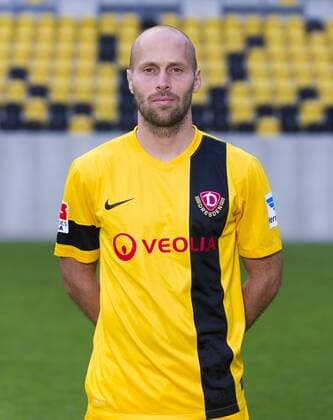 Fussball, 2. Bundesliga, Saison 2013 14, SG Dynamo Dresden, Mannschaftsvorstellung, Mannschaftsfoto, Portraittermin Filip Trojan. RM001