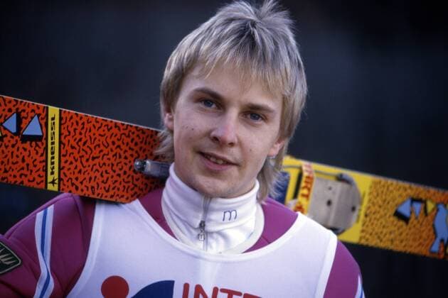 Matti NYKAENEN, Nykänen, Finnland, Skispringer, Skispringen, Wintersport, hier bei der Vierschanzentournee in Innsbruck, blickt Richtung Kamera, Porträt, Porträt, Portrait, angeschnittenes Einzelbild, Einzelmotiv, 04.01.1988