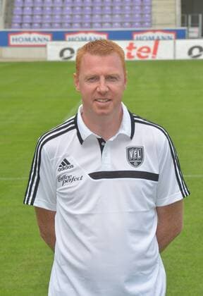 05.07.2013, Fussball, 3. LIGA, Saison 2013 2014, OSNATEL-ARENA, OSNABRÜCK Fototermin VfL Osnabrück 2013 2014 Maik Walpurgis (Trainer VfL Osnabrück), Aktion, Einzelbild, Hoch, Portrait, Mimik, Freude, freuen, Lachen, lächeln, Trainer, Coach