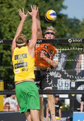 07.07.2013, Beachvolleyball, Smart Beach Cup Köln, v.l. Alexander Walkenhorst (KMTV Eagles), Philipp Arne Bergmann (TC Hameln)