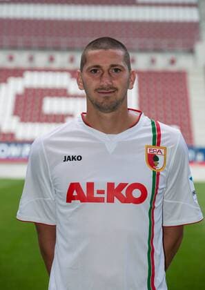 Sascha MÖLDERS, MOELDERS (FC Augsburg 33), FC Augsburg, Freisteller, Spielerportrait, Saison 2013- 2014,