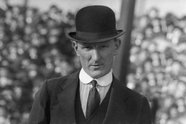 Football - 1914 1915 season Oldham Athletic Athletic manager Herbert Bamlett. He was later manager of Manchester United. 