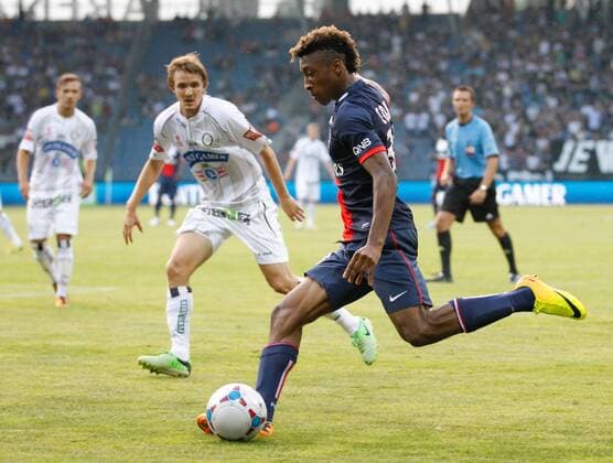 FUSSBALL - Sturm vs PSG, Testspiel GRAZ,AUSTRIA,09.JUL.13 - FUSSBALL - tipp3 Bundesliga powered by T-Mobile, Ligue 1, SK Sturm Graz vs Paris Saint-Germain FC, IFCS Trainingslager, Ankick 2013, Vorbereitungsspiel. Bild zeigt Andreas Hölzl (Sturm) und Kingsley Coman (PSG) 