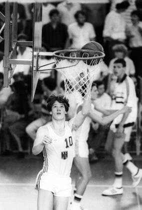 EuroBasket 2022, DBB, Historie, EM - Historie Junioren-EM Spiel BR Deutschland - Griechenland - Volker Liedke (BRD)