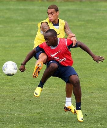 FUSSBALL - PSG, Training STEGERSBACH,AUSTRIA,11.JUL.13 - FUSSBALL - Ligue 1, Paris Saint-Germain FC, IFCS Trainingslager. Bild zeigt Gregory Van der Wiel und Neeskens Kebano (PSG). 