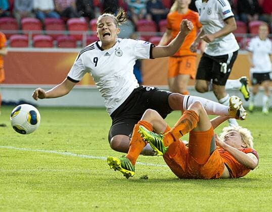 Sweden Växjö 2013 07 11 UEFA Womens Euro 2013 Germany(GER) vs Netherlands(NED) Lena Lotzen (GER) Daphne Koster(NED) KP031002 