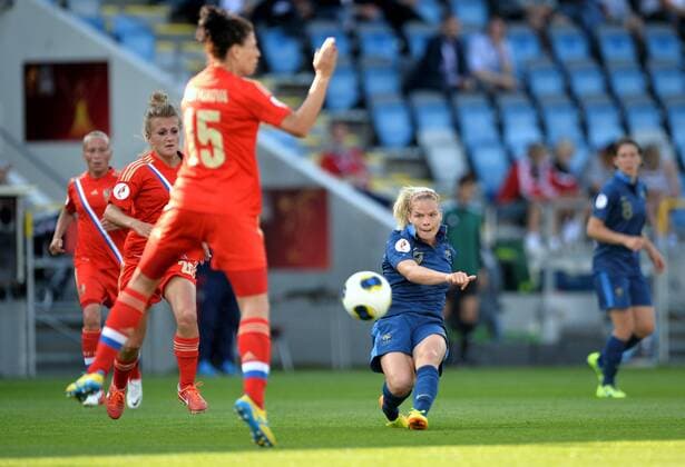 Eugenie Le Sommer (fra) FOOTBALL: France vs Russia. UEFA Euro Feminin - 2013 - 12 07 2013 xAnthonyxBIBARDxFEPx 