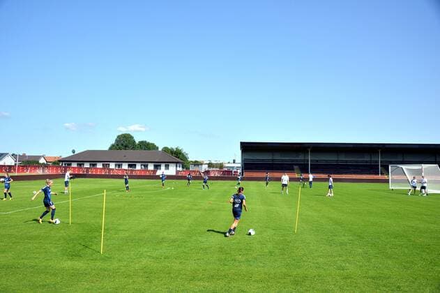 Bollspelaren, Norrköping - Training der Französischen Fußballnationalmannschaft der Frauen - UEFA Frauen-EM - AnthonyBIBARD FEP Panoramic 