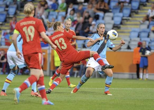 Norrköping 2013-07-18 Womens Euro UEFA 2013 Russia - Spain Alla Sidorovskaya Russia Alexia Putellas Spain KP0511001 