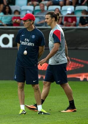 2013 07 26 Göteborg Practice for Paris Saint Germain at Gamla Ullevi Stadium Zlatan Ibrahimovic and team manager Laurent Blanc KP0520002 