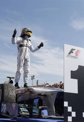 Motorsports: FIA Formula One World Championship 2013, Grand Prix of Hungary, 10 Lewis Hamilton (GBR, Mercedes AMG Petronas F1 Team), xHOCHxZWEIx