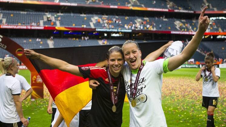 28.07.2013, Inside Friends Arena, Solna, UEFA Damen Euro, Deutschland vs Norwegen, Finale, im Bild, German players celebrate winning the 2013 UEFA Women Euro during UEFA Womens Euro Final Match between Germany and Norway at the Inside Friends Arena, Solna, on 2013 07 28. out of SWE EP_skyc EP_skyc