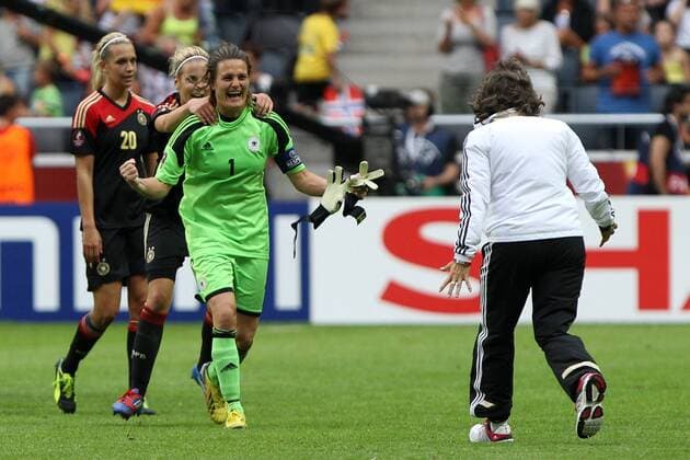 28.07.2013, xfsx, Fussball EM 2013 Finale, Deutschland - Norwegen, v.l. Lena Goeßling (Deutschland), Jennifer Cramer (Deutschland), Nadine Angerer (Deutschland), Co-Trainerin Ulrike Ballweg (Deutschland)