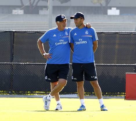 Real Madrid preseason in Ucla. In the picture, Carlo Ancelotti and Zinedine Zidane. xFOTOxCHEMAxREYx 