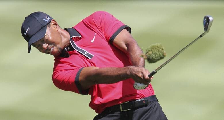 Aug. 4, 2013 - Akron, Ohio, U.S. - TIGER WOODS takes up some turf with his shot on the sixth fairway during the final round of the World Golf Championships Bridgestone Invitational at Firestone Country Club in Akron on Sunday. World 1-ranked golfer Tiger Woods notched his 79th PGA Golf Herren Tour victory at Firestone on Sunday. Golf 2013 - Woods Wins Bridgestone Invitational - ZUMAm67