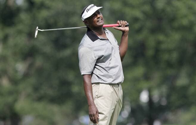 Vijay Singh reacts after missing a putt on the the 9th hole in the first round of the PGA Golf Herren Championship at Oak Hill Country Club in Rochester, New York on August 8, 2013.  NYP20130808156