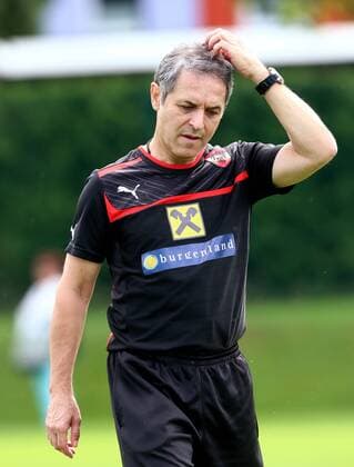 FUSSBALL - AUT vs GRE, Testspiel, Vorberichte, Training SALZBURG,AUSTRIA,12.AUG.13 - FUSSBALL - ÖFB Länderspiel, Österreich vs Griechenland, Freundschaftsspiel, Vorberichte, Training Nationalmannschaft AUT. Bild zeigt Teamchef Marcel Koller (AUT). 