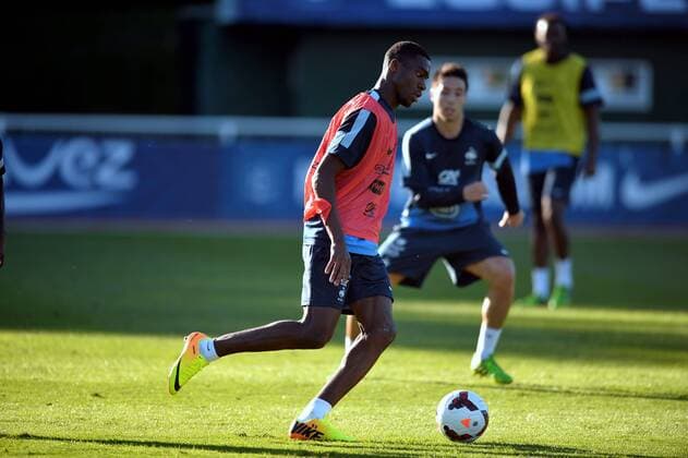 Geoffrey Kondogbia FOOTBALL : Training France - 12 08 2013 AnthonyBIBARD FEP Panoramic 