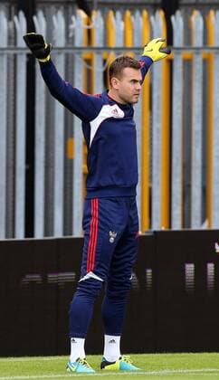 ITAR-TASS: BELFAST, UK. AUGUST 13, 2013. Russia s goalkeeper Igor Akinfeev at a training session of the Russian national football team for the 2014 FIFA World Cup qualifying match against Northern Ireland, at Windsor Park Stadium.  premiumd RE125397