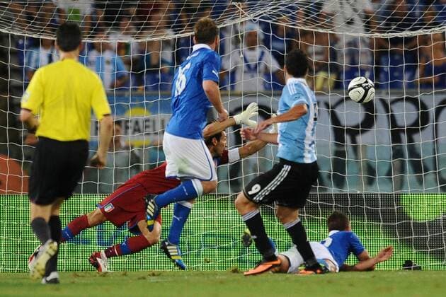 Gol di Gonzalo Higuain ( Argentina) - Rome, Stadio Olimpico - Friendly match Italy vs Argentina - AntoniettaxBaldassarre
