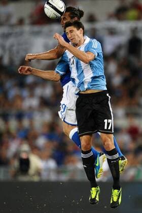 Federico Fernandez (Argentina) Daniel Pablo Osvaldo (Italia) - Rome, Stadio Olimpico - Friendly match Italy vs Argentina - AntoniettaxBaldassarre