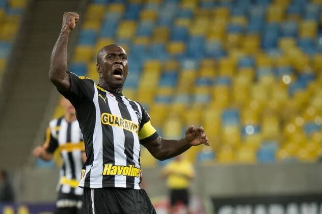 RIO DE JANEIRO, RJ - 15 08 2013: BOTAFOGO FR vs. SC INTERNACIONAL - Clarence Seedorf. ( x(11)xCelsoxPupox xFotoarenax  (18502) BOTAFOGO FR vs. SC INTERNACIONAL
