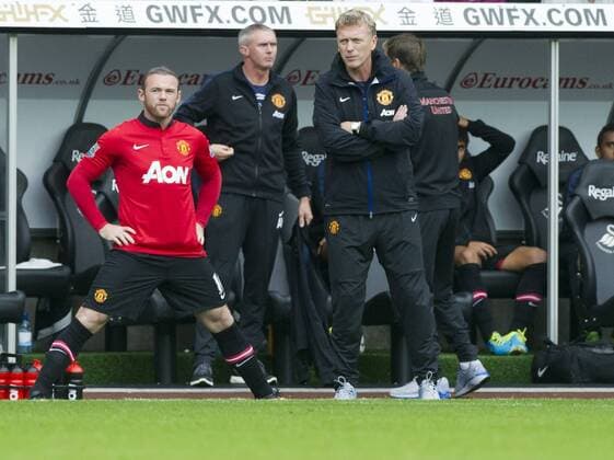 Football - 2013 2014 Premier League - Swansea City vs. Manchester United (ManU) david moyes brings on wayne rooney at Liberty Stadium.