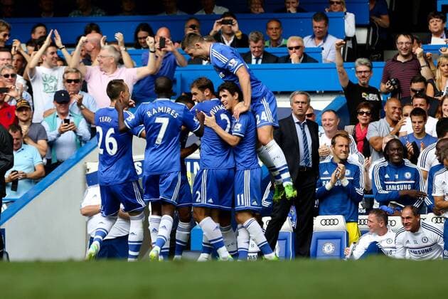 Frank Lampard of Chelsea celebrates scoring his team s 2nd goal - Chelsea v Hull City - Premier League - Stamford Bridge - London - 18th August 2013 - Pic Charlie Forgham-Bailey Sportimage EDITORIAL USE ONLY. No use with unauthorised audio, video, data, fixture lists, club league logos or live services. Online in-match use limited to 120 images, no video emulation. No use in betting, games or single club league player publications.