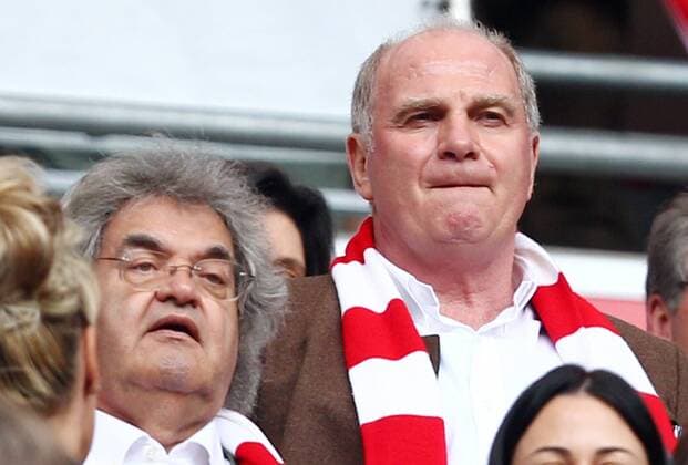 Samstag 11.05.2013, 1. Bundesliga Saison 12 13 - 33. Spieltag in München, FC Bayern München - FC Augsburg 3:0, Helmut Markwort und Präsident und Aufsichtsratsvorsitzender Uli Hoeness (FCB) DeFodi028