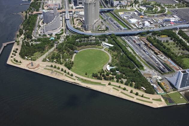 Shiokaze Park: Tokyo, Japan: Aerial view of proposed venue for the 2020 Summer Olympic Games. NoxThirdxPartyxSales  (HZWB000067)