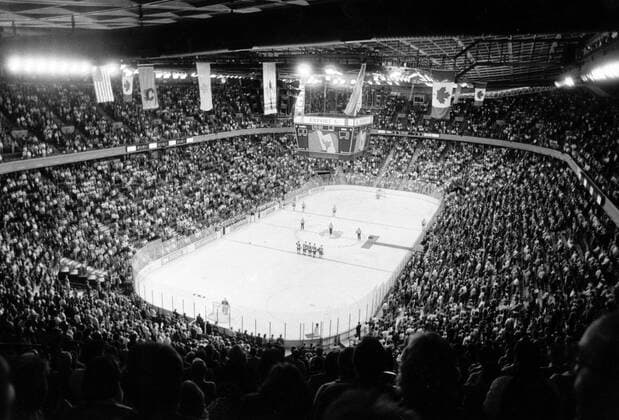 Der Sattledome, Austragungsort der Eishockeyspiele