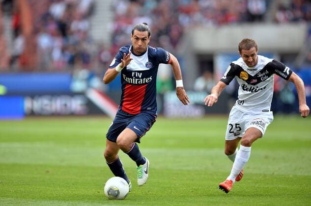 Javier Pastore (PSG) - Reynald Lemaitre (gui) FOOTBALL : Paris SG vs Guingamp - Ligue 1 - 31 08 2013 AnthonyBIBARD FEP Panoramic 