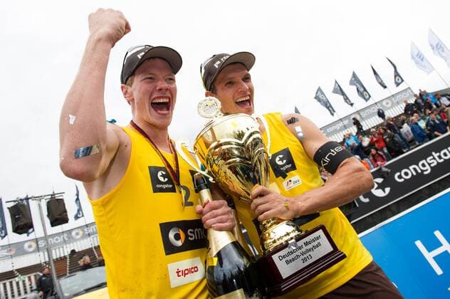 Deutsche Meisterschaft Beachvolleyball, Siegerehrung 01.09.13, Timmendorfer Strand 1. Platz Gold Gold Deutscher Meister: Markus Böckermann Boeckermann Mischa Urbatzka (FC St. Pauli)