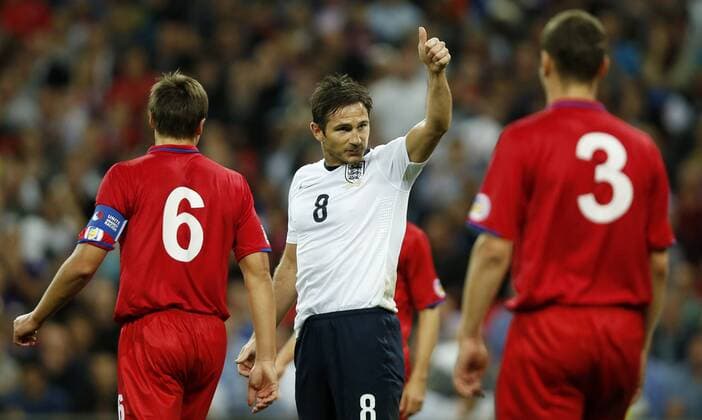Frank Lampard (C) of England gestures during the FIFA 2014 World Cup Qualifying Group H match between England and Moldova at Wembley Stadium in London, Britain on Sept. 6, 2013. England won 4-0.(Xinhua Wang Lili) (SP)BRITAIN-LONDON-SOCCER-FIFA 2014 WORLD CUP QUALIFIER-ENGLAND VS MOLDOVA 