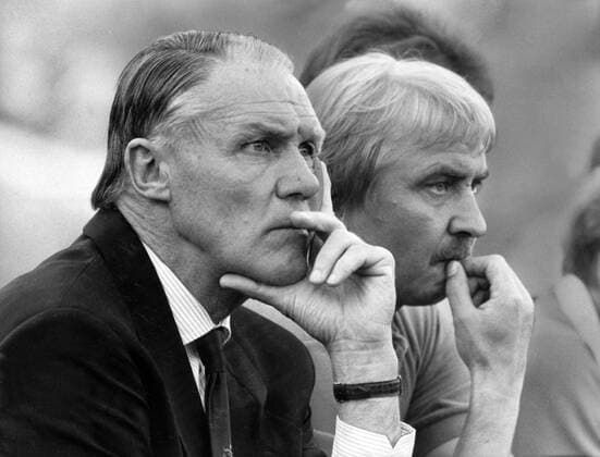 Trainer Rinus Michels (li.) und Co Trainer Gerd Kentschke (beide Bayer 04 Leverkusen)