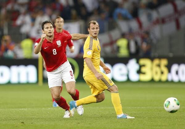 England s Frank Lampard in action Ukraine v England - 2014 World Cup Qualifier - Olympic Stadium - Kiev - Ukraine -10 09 2013 - Pic David Klein Sportimage EDITORIAL USE ONLY. No use with unauthorised audio, video, data, fixture lists, club league logos or live services. Online in-match use limited to 120 images, no video emulation. No use in betting, games or single club league player publications.