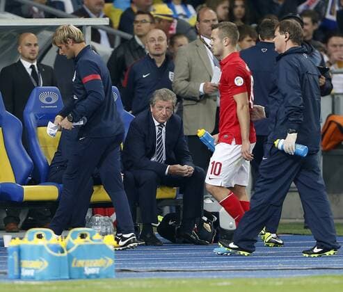 England s Jack Wilshere walks off after getting substituted by Roy Hodgson Ukraine v England - 2014 World Cup Qualifier - Olympic Stadium - Kiev - Ukraine -10 09 2013 - Pic David Klein Sportimage EDITORIAL USE ONLY. No use with unauthorised audio, video, data, fixture lists, club league logos or live services. Online in-match use limited to 120 images, no video emulation. No use in betting, games or single club league player publications.
