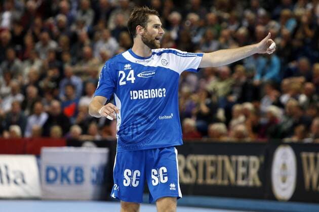Kiel, 11. September 2013 - Handball, 1. Bundesliga 2013 14, THW Kiel - VfL Gummersbach: Fredrik Larsson (VfL Gummersbach, 24)