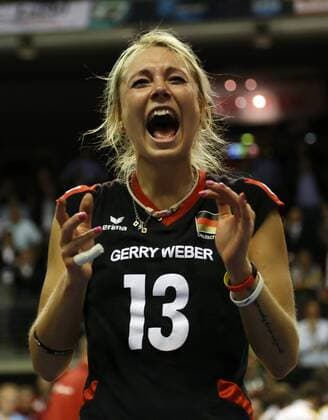 Saskia Hippe Freude Emotion jubelnd Jubel nach Spielende Volleyball CEV Europameisterschaft EM 2013 Damen Saison 2013 14 13.09.2013 BR Deutschland vs. Belgien