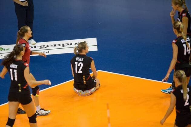 Volleyball, Europameisterschaft 2013, Finale, Deutschland vs. Russland 14.09.13, Max Schmeling Halle, Berlin Enttäuschung Enttäuschung Heike Beier ( 12 GER)
