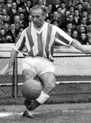 Stanley Matthews, 48 years old, the man named as Footballer of the Year by the Football Writers Association, pictured in action when he fielded as outside right with his team, Stoke City versus Chelsea at Stamford Bridge. May 11th 1963  UnitedArchives00590578