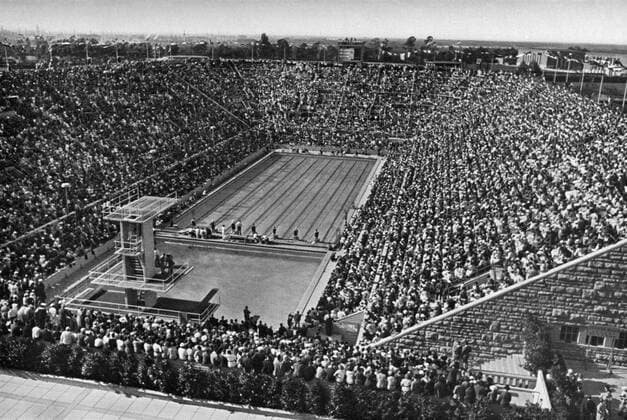 1936 Olympics, Berlin - The swimming stadium during the XI Olympics in Berlin. Â  UnitedArchives00835454