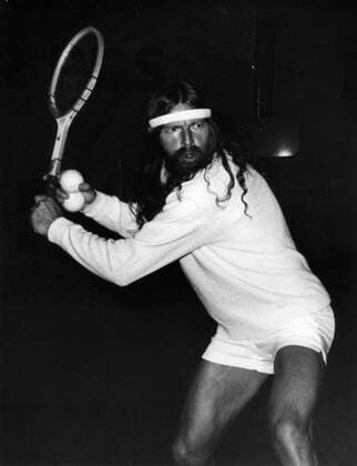 T. Ulrich in 1972 Torben Ulrich (born October 4, 1928) is a Danish writer, musician, filmmaker, and former tennis pro. Ulrich played on the tennis tour from the late 1940s into the 1970s, and on the Tennis Grand Masters tour in the 1970s and 1980s. In 1976 he was the top-ranked senior player in the world. He now lives in Seattle, Washington, in the United States, and is the father of Lars Ulrich, drummer of metal band Metallica. Â  UnitedArchives00895282
