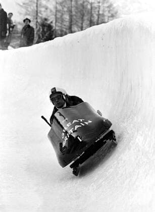 Olympia, Historie, Olympische Winterspiele 1964 in Innsbruck Austria, Innsbruck Winter Olympics, 1964: Tony Nash (Great Britain) who, with Robin Dixon, won the 2-man bobsleigh in 1964. , Olympia, Olympiade, Olympische Spiele, Österreich  UnitedArchives00907780