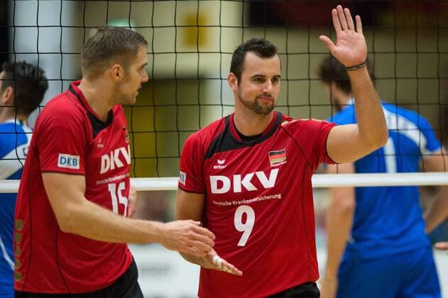 Volleyball, Länderspiel Länderspiel, Deutschland vs. Italien 17.09.13, Anhalt-Arena, Dessau Jubel Tim Broshog ( 15 GER), Georg Grozer ( 9 GER)