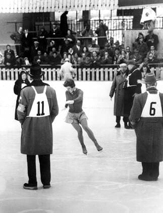 1956 Winter Olympic Games - Cortina dâÄ™Ampezzo, Italy Tenley Albright of the United States is shown completing her basic figures in the women s figure skating event at the Winter Olympic Games at Cortina. She went on to win the women s individual figure skating gold medal. - 2nd February 1956 - Â  UnitedArchives01026124