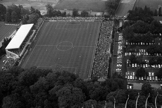 Fußball, Stadiongeschichte Stuttgarter Kickers Luftaufnahme Kickers Stadion in Stuttgart Degerloch