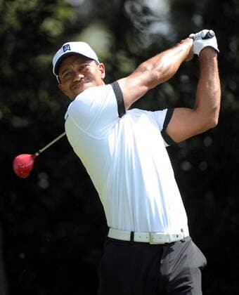 Tiger Woods drives hole three during the second round of the PGA Golf Herren Tour Championship on September 19, 2013 at East Lake Golf Club in Atlanta. Woods began the day at 3 over par, nine strokes off the lead.  AJP2013092001