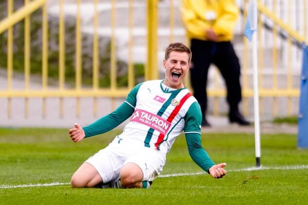 RUCH CHORZOW vs WKS SLASK WROCLAW TOMASZ HOLOTA slask wroclaw 6 radosc po gol bramka joy after goal celebrates after scoring goal  130922_1SB5761